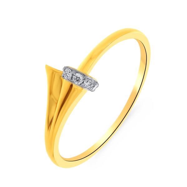Fashionable Tuck Diamond Ring
