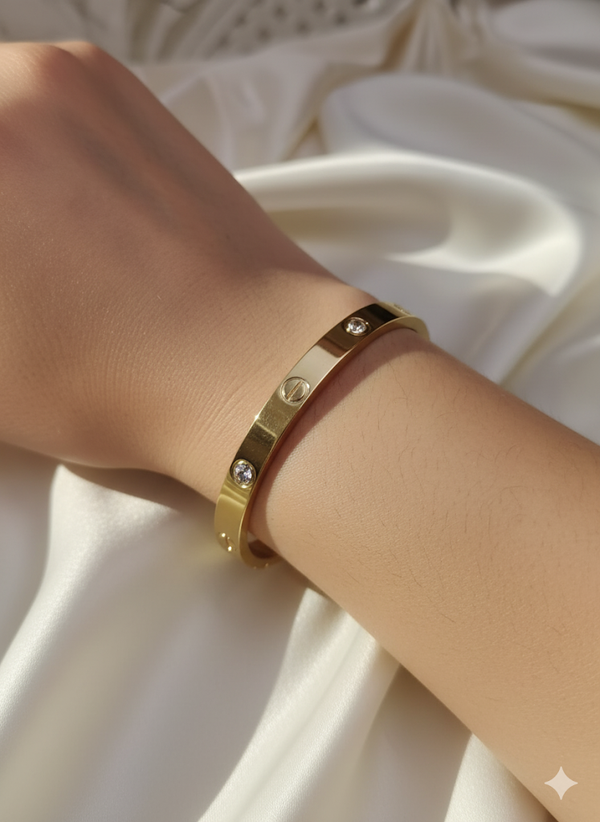 Flutter & Heart Cable Bracelet